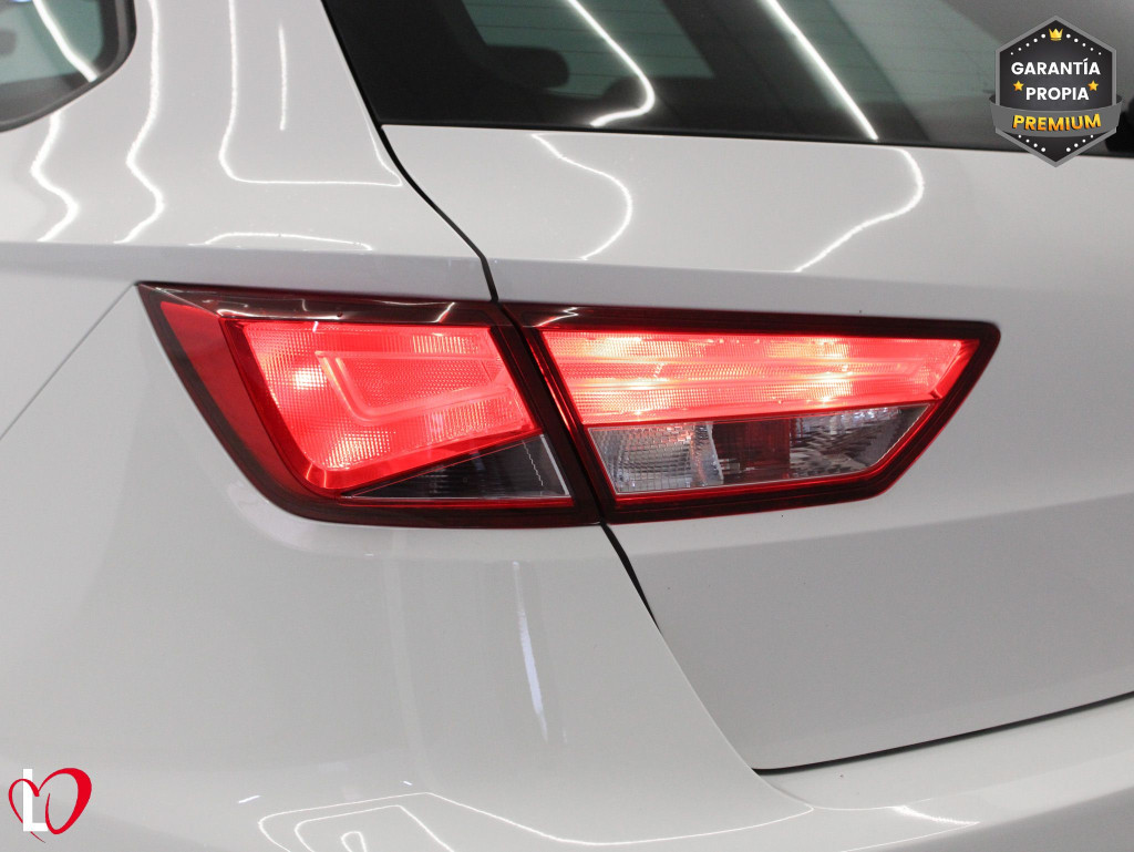 SEAT LEON ST 1.6 TDI S&S CR STYLE 115 de segunda mano