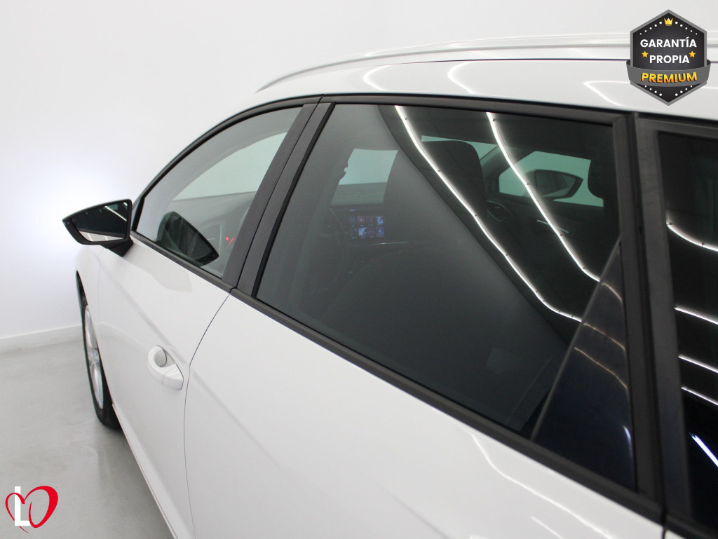 SEAT LEON ST 1.6 TDI S&S CR STYLE 115 de segunda mano
