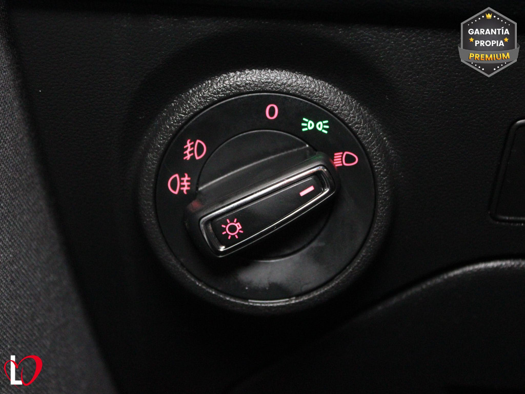 SEAT LEON ST 1.6 TDI S&S CR STYLE 115 de segunda mano SEAT LEON ST 1.6 TDI S&S CR STYLE 115 de segunda mano