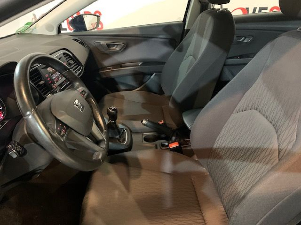 SEAT LEON ST 1.6 TDI S&S STYLE 110 de segunda mano