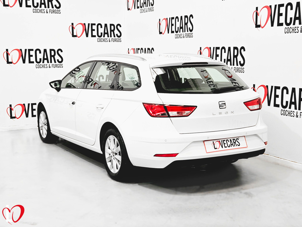 SEAT LEON ST 1.6 TDI S&S STYLE 115 de segunda mano