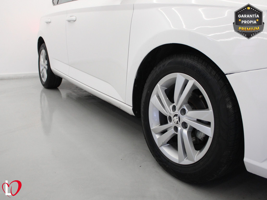 SKODA FABIA 1.0 TSI AMBITION 95 de segunda mano