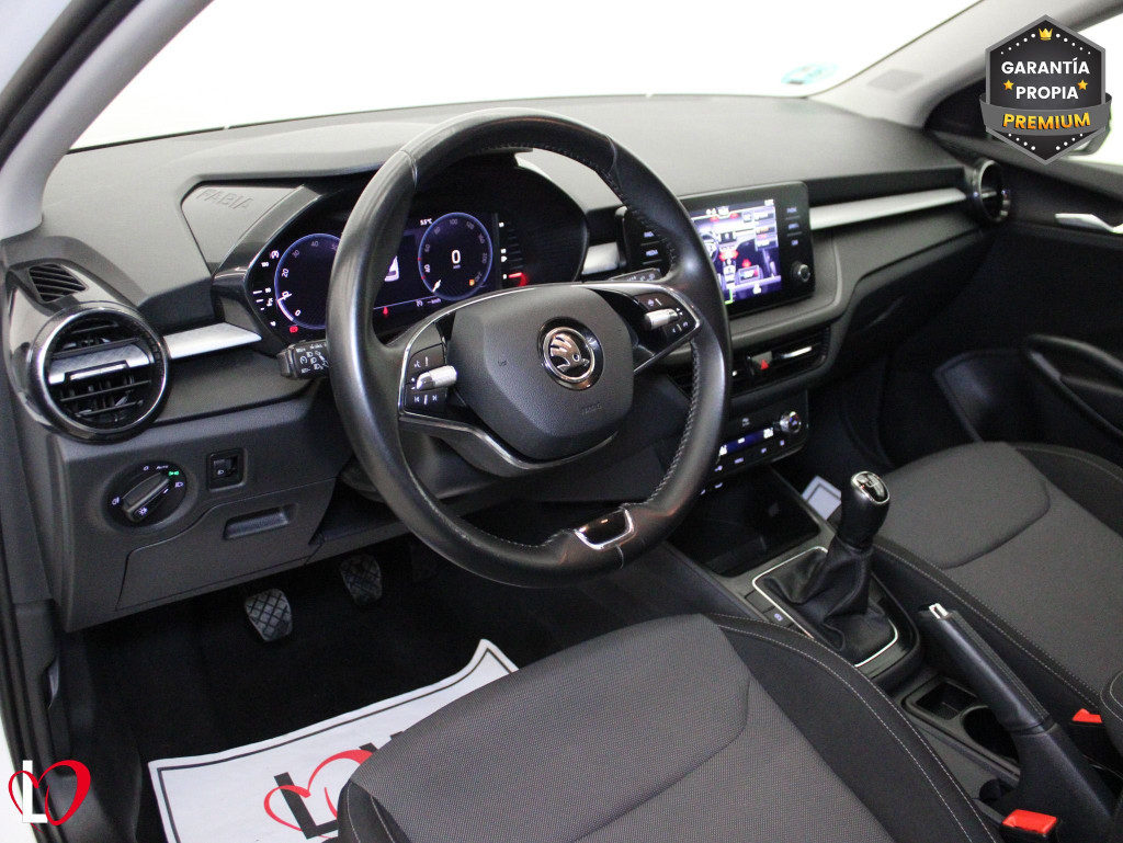 SKODA FABIA 1.0 TSI AMBITION 95 de segunda mano