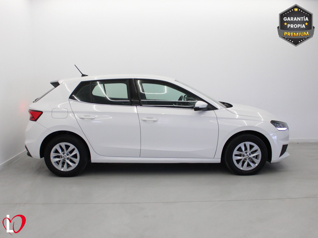 SKODA FABIA 1.0 TSI AMBITION 95 de segunda mano