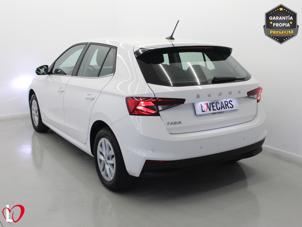 SKODA FABIA 1.0 TSI AMBITION 95 de segunda mano