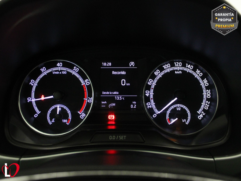 SKODA FABIA 1.0 TSI AMBITION 95 de segunda mano