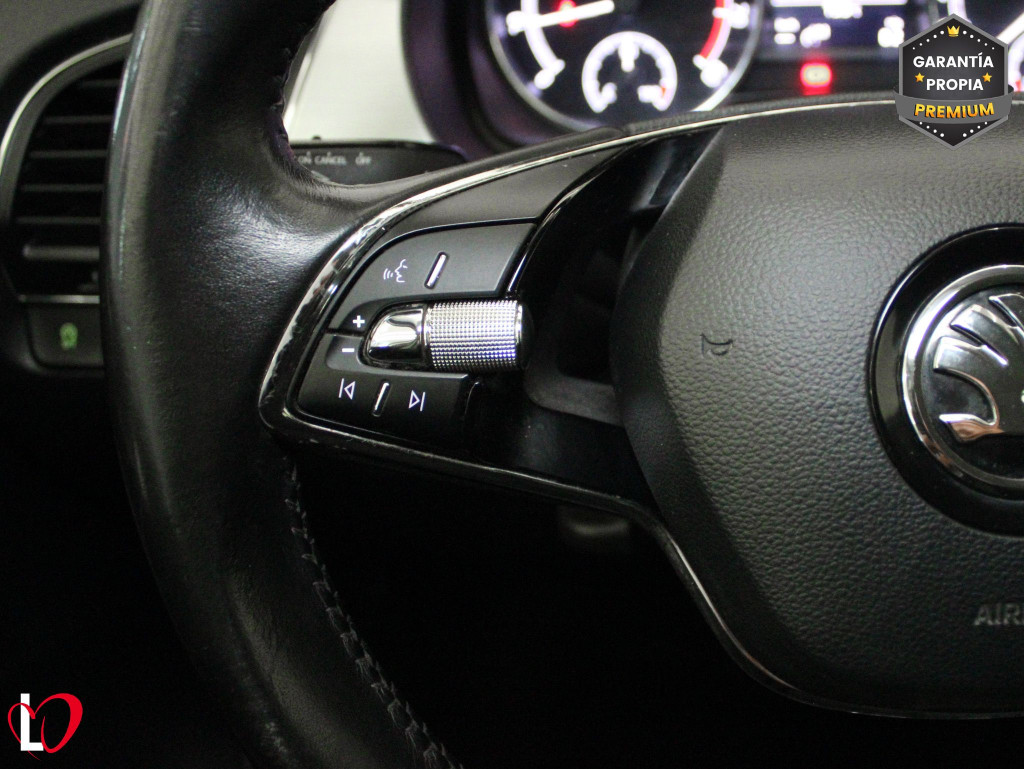 SKODA FABIA 1.0 TSI AMBITION 95 de segunda mano