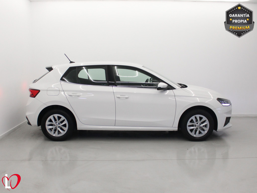 SKODA FABIA 1.0 TSI AMBITION 95 de segunda mano