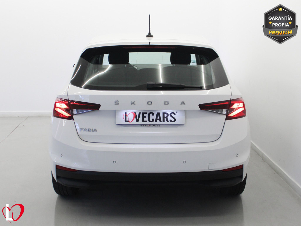 SKODA FABIA 1.0 TSI AMBITION 95 de segunda mano