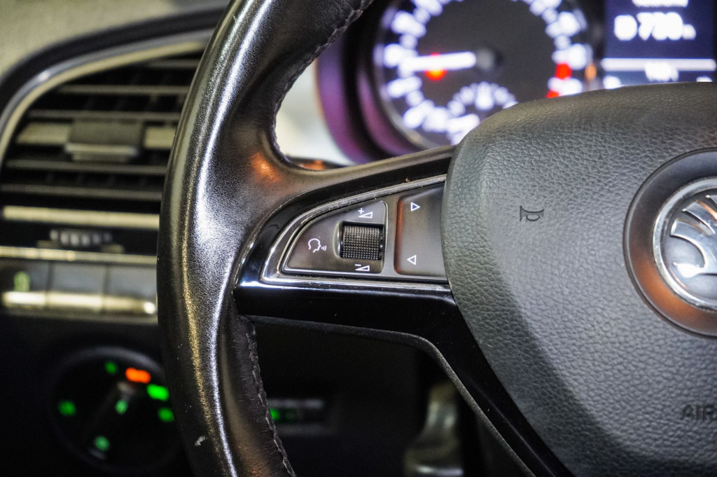 SKODA FABIA 1.4 TDI AMBITION 75 de segunda mano