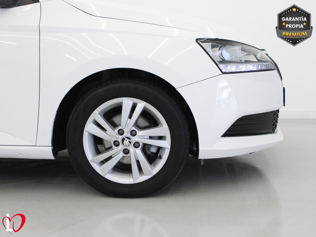 SKODA FABIA COMBI 1.0 TSI AMBITION 95 de segunda mano