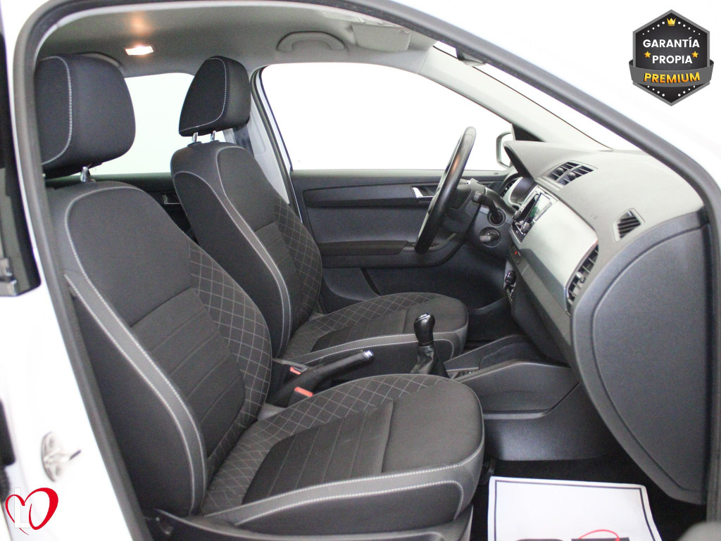 SKODA FABIA COMBI 1.0 TSI AMBITION 95 de segunda mano