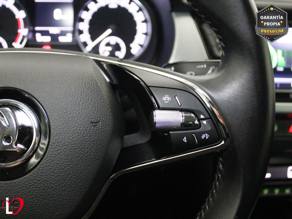 SKODA FABIA COMBI 1.0 TSI AMBITION 95 de segunda mano