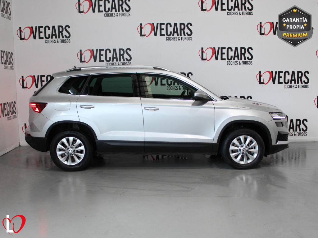 SKODA KAROQ 2.0 TDI ADBLUE AMBITION 6 VEL 150 de segunda mano