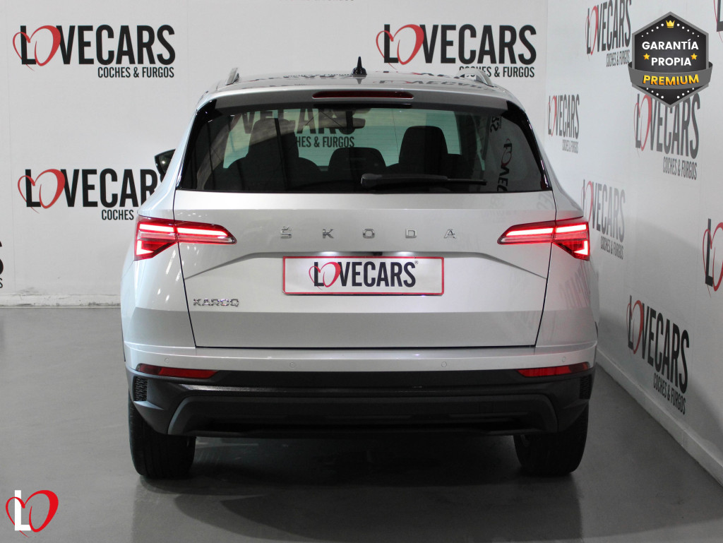 SKODA KAROQ 2.0 TDI ADBLUE AMBITION 6 VEL 150 de segunda mano