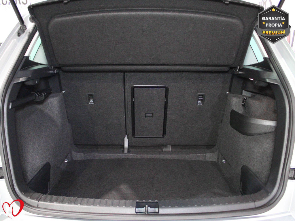 SKODA KAROQ 2.0 TDI ADBLUE AMBITION 6 VEL 150 de segunda mano