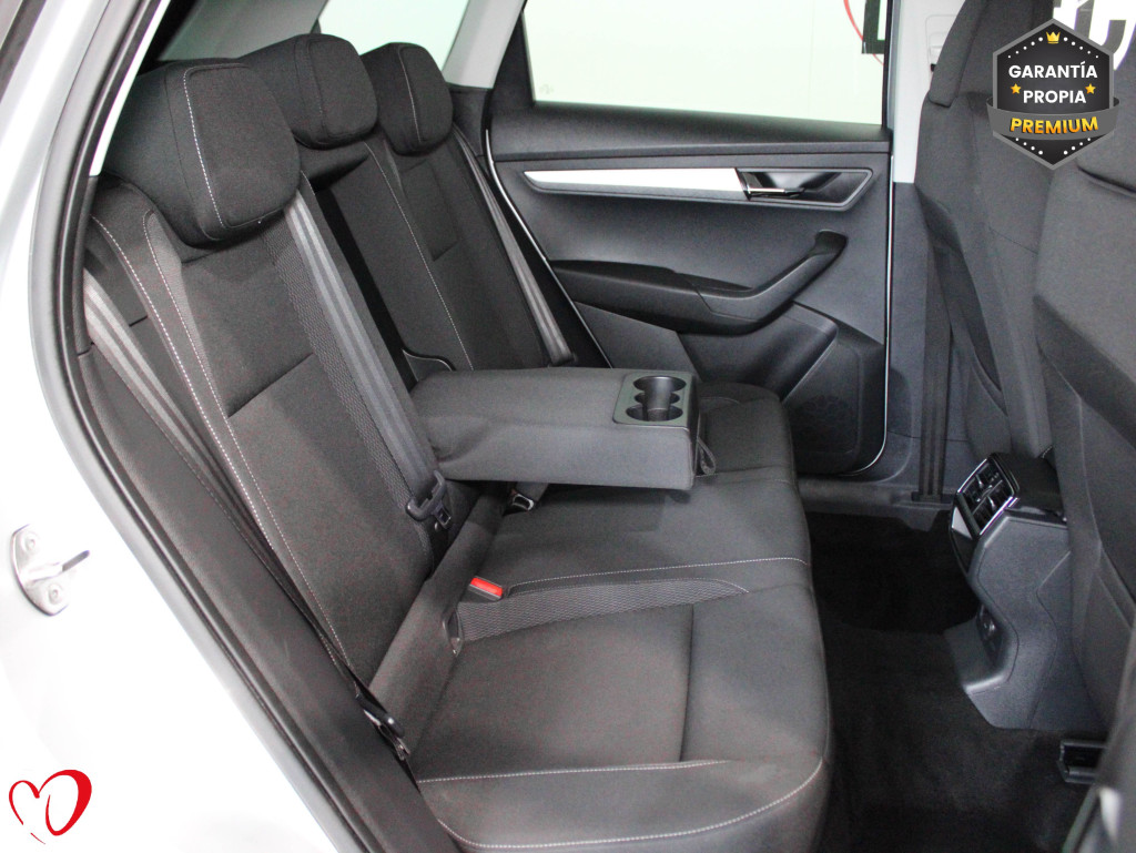 SKODA KAROQ 2.0 TDI ADBLUE AMBITION 6 VEL 150 de segunda mano