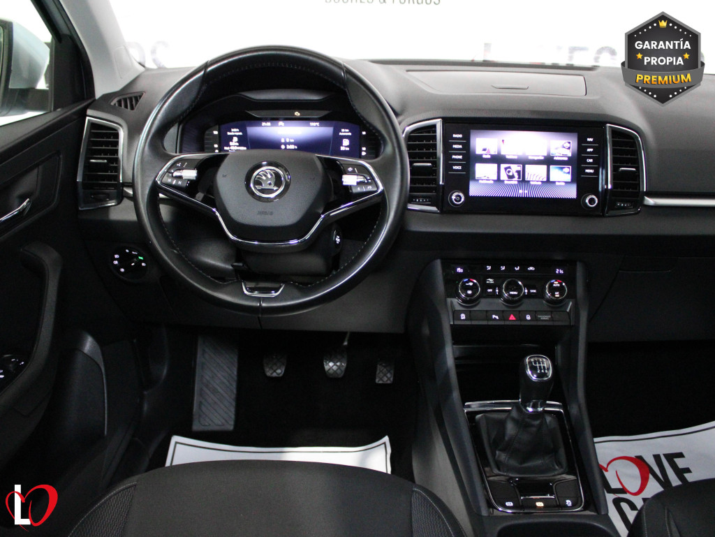 SKODA KAROQ 2.0 TDI ADBLUE AMBITION 6 VEL 150 de segunda mano