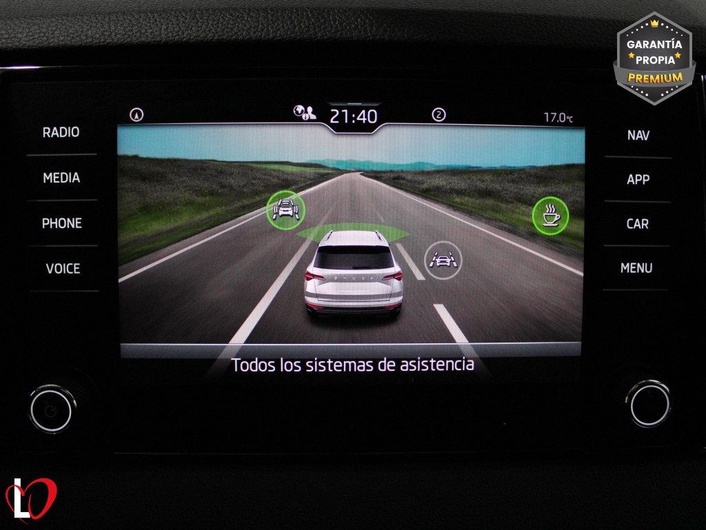 SKODA KAROQ 2.0 TDI ADBLUE AMBITION 6 VEL 150 de segunda mano