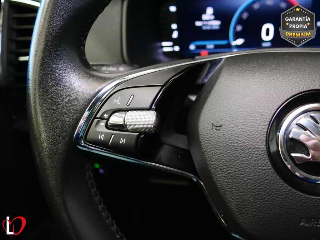 SKODA KAROQ 2.0 TDI AMBITION 150 de segunda mano