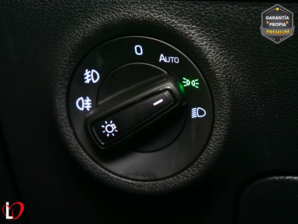 SKODA KAROQ 2.0 TDI AMBITION 150 de segunda mano