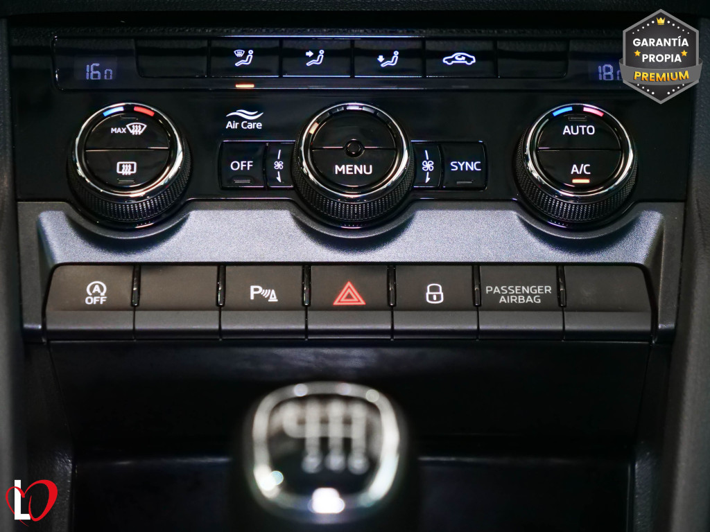 SKODA KAROQ 2.0 TDI AMBITION 150 de segunda mano