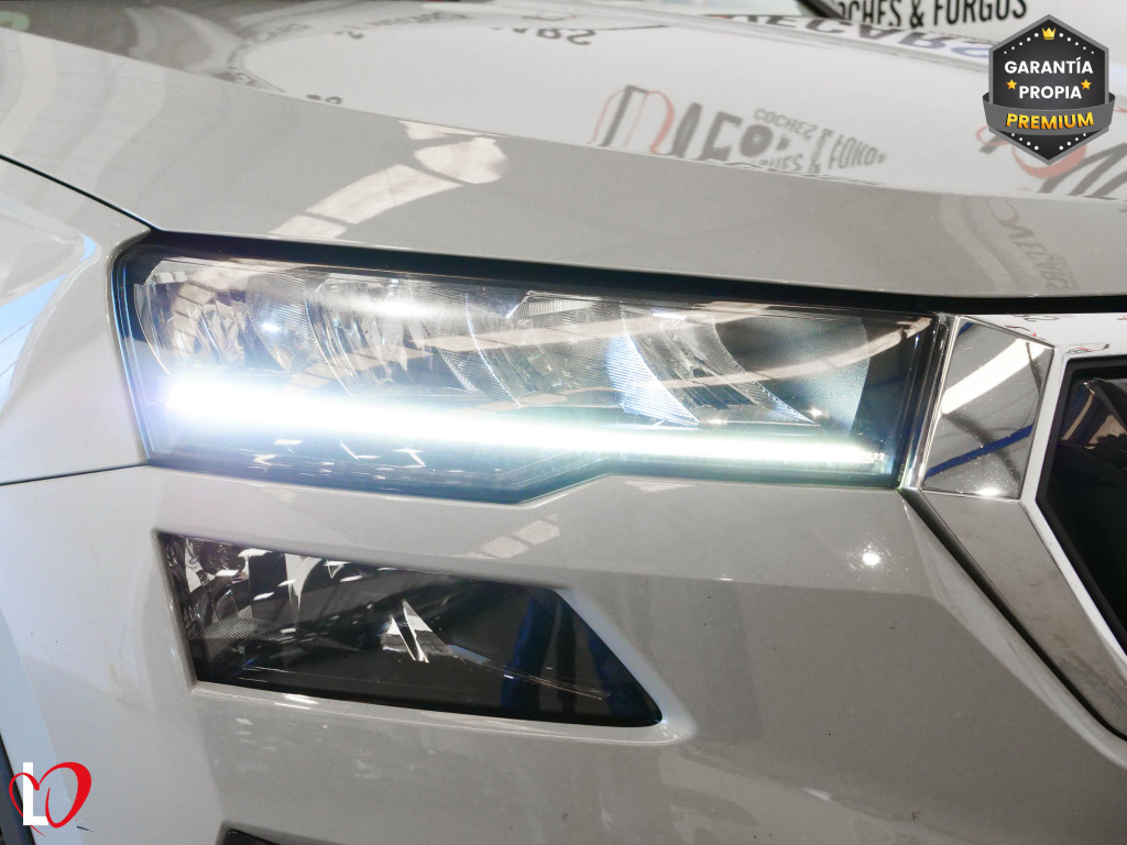 SKODA KAROQ 2.0 TDI AMBITION 150 de segunda mano