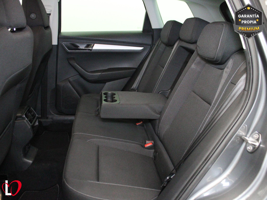 SKODA KAROQ 2.0 TDI DSG 4X4 AMBITION + PACK MULTIMEDIA 150 de segunda mano