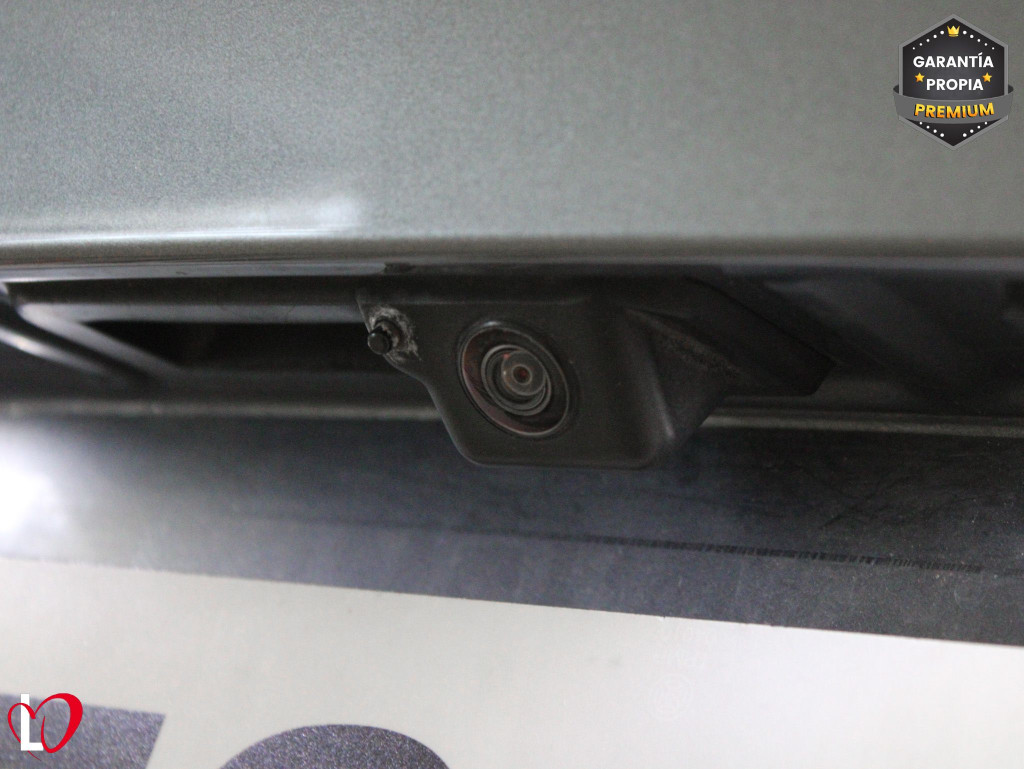 SKODA KAROQ 2.0 TDI DSG 4X4 AMBITION + PACK MULTIMEDIA 150 de segunda mano