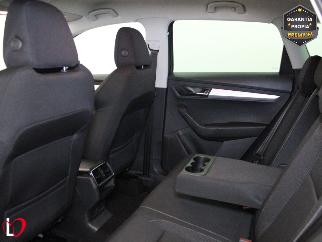 SKODA KAROQ 2.0 TDI DSG 4X4 AMBITION + PACK MULTIMEDIA 150 de segunda mano