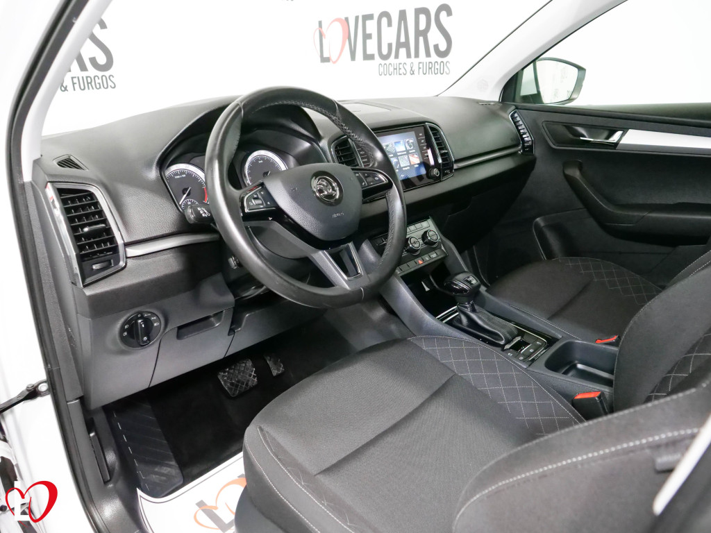 SKODA KAROQ 2.0 TDI DSG-7 4X4 CR AMBITION 150 de segunda mano