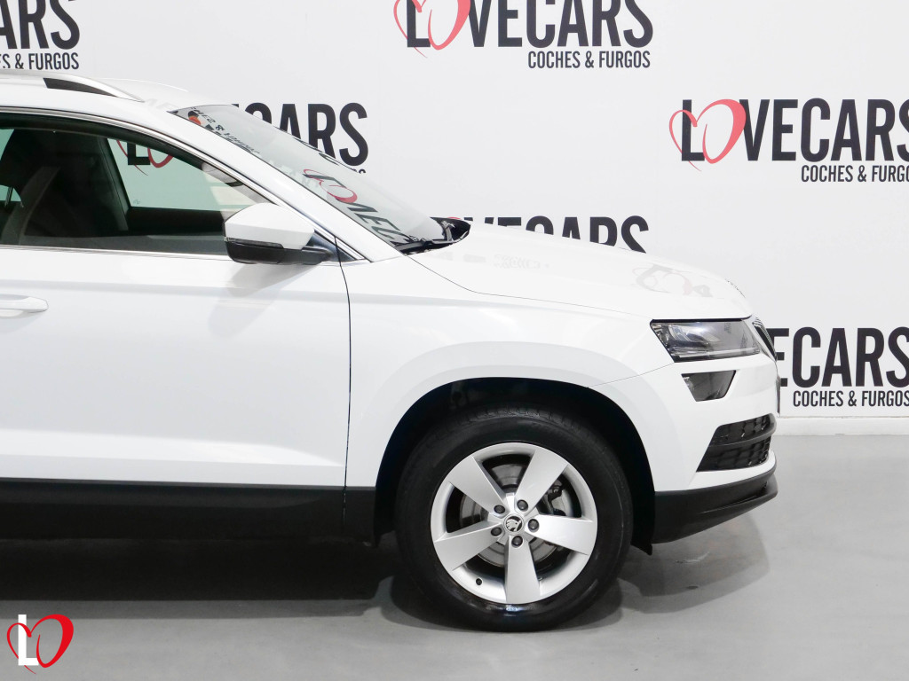 SKODA KAROQ 2.0 TDI DSG-7 4X4 CR AMBITION 150 de segunda mano
