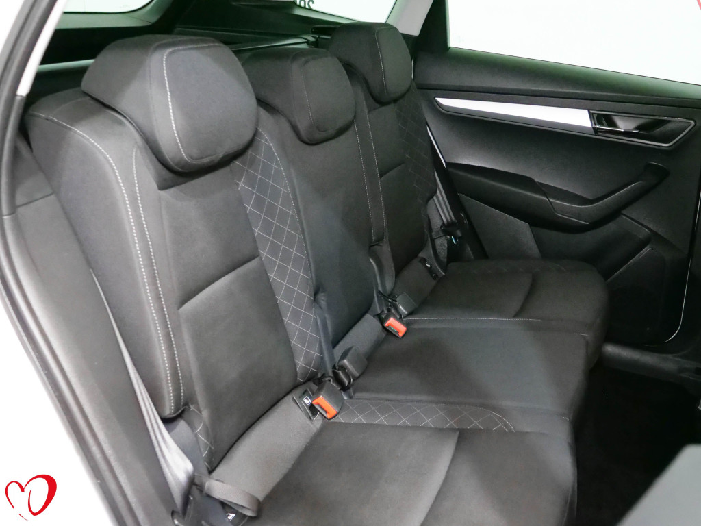 SKODA KAROQ 2.0 TDI DSG-7 4X4 CR AMBITION 150 de segunda mano