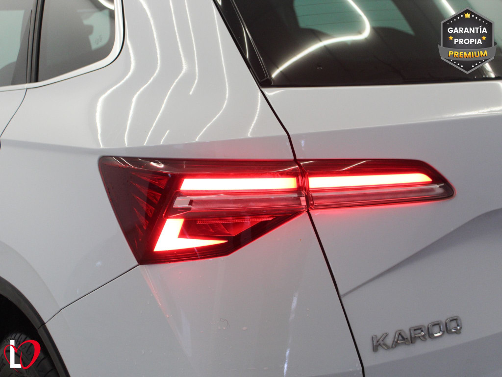 SKODA KAROQ 2.0TDI DSG 4X4 ADBLUE AMBITION 150 de segunda mano