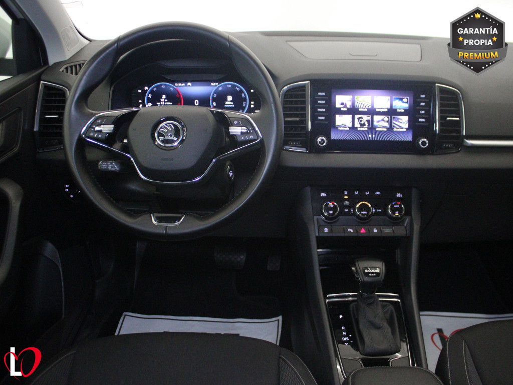 SKODA KAROQ 2.0TDI DSG 4X4 ADBLUE AMBITION 150 de segunda mano