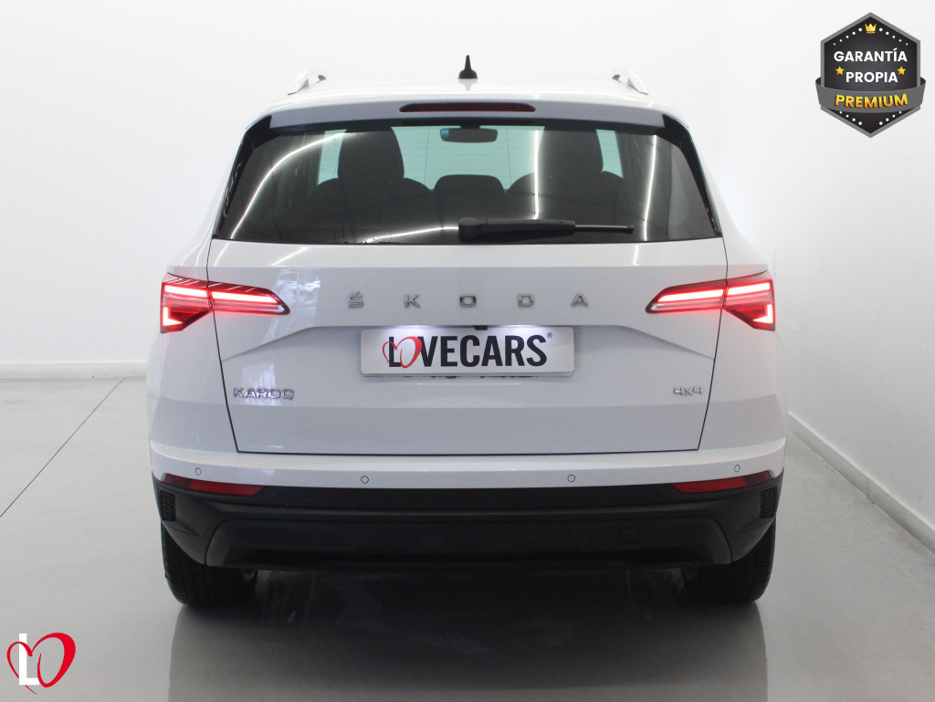 SKODA KAROQ 2.0TDI DSG 4X4 ADBLUE AMBITION 150 de segunda mano