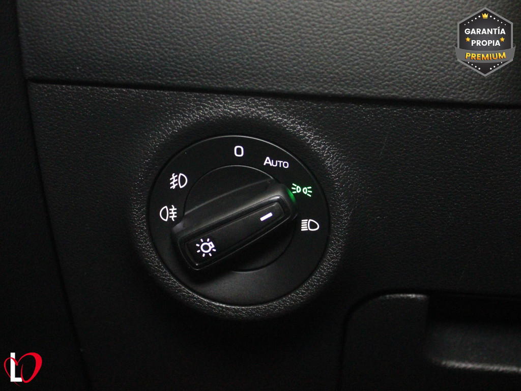 SKODA KAROQ 2.0TDI DSG 4X4 ADBLUE AMBITION 150 de segunda mano