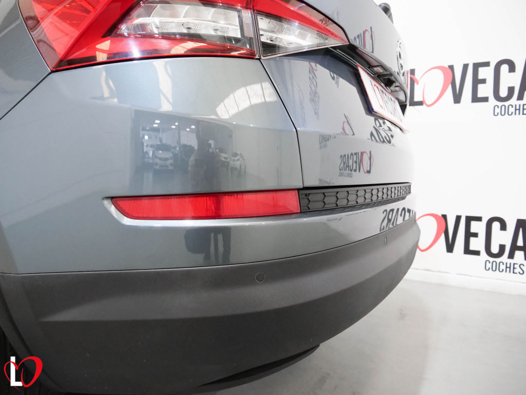 SKODA KODIAQ 2.0 TDI DSG AMBITION 7 PL 150 de segunda mano