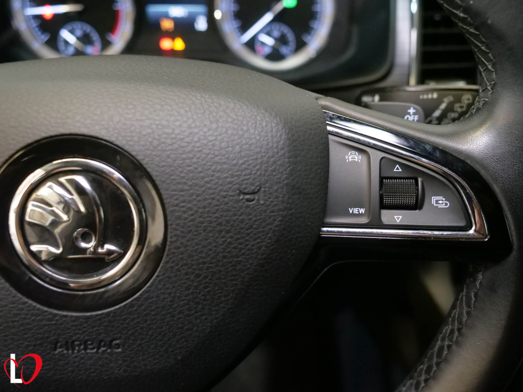 SKODA KODIAQ 2.0 TDI DSG AMBITION 7 PL 150 de segunda mano