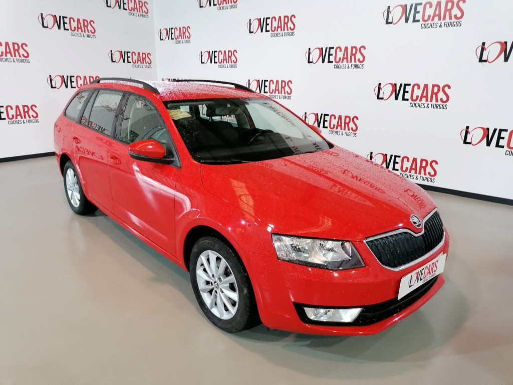 SKODA OCTAVIA 2.0 TDI COMBI AMBITION 150 de segunda mano