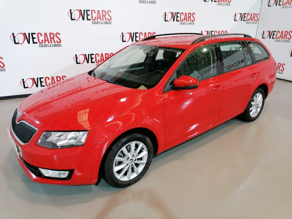 SKODA OCTAVIA 2.0 TDI COMBI AMBITION 150 de segunda mano