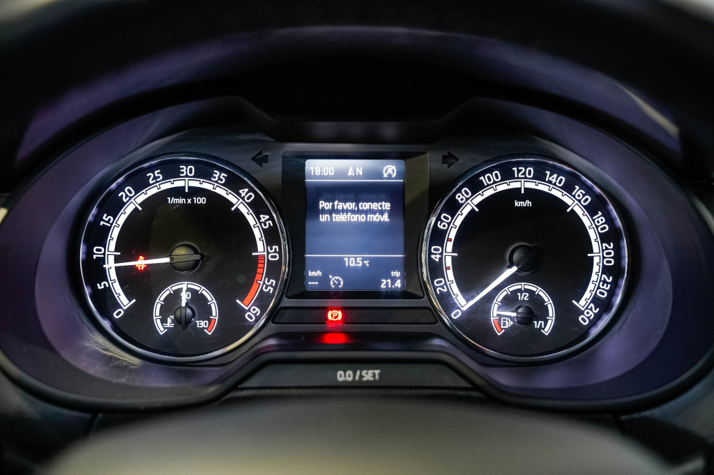 SKODA OCTAVIA 2.0 TDI CR AMBITION 150 de segunda mano