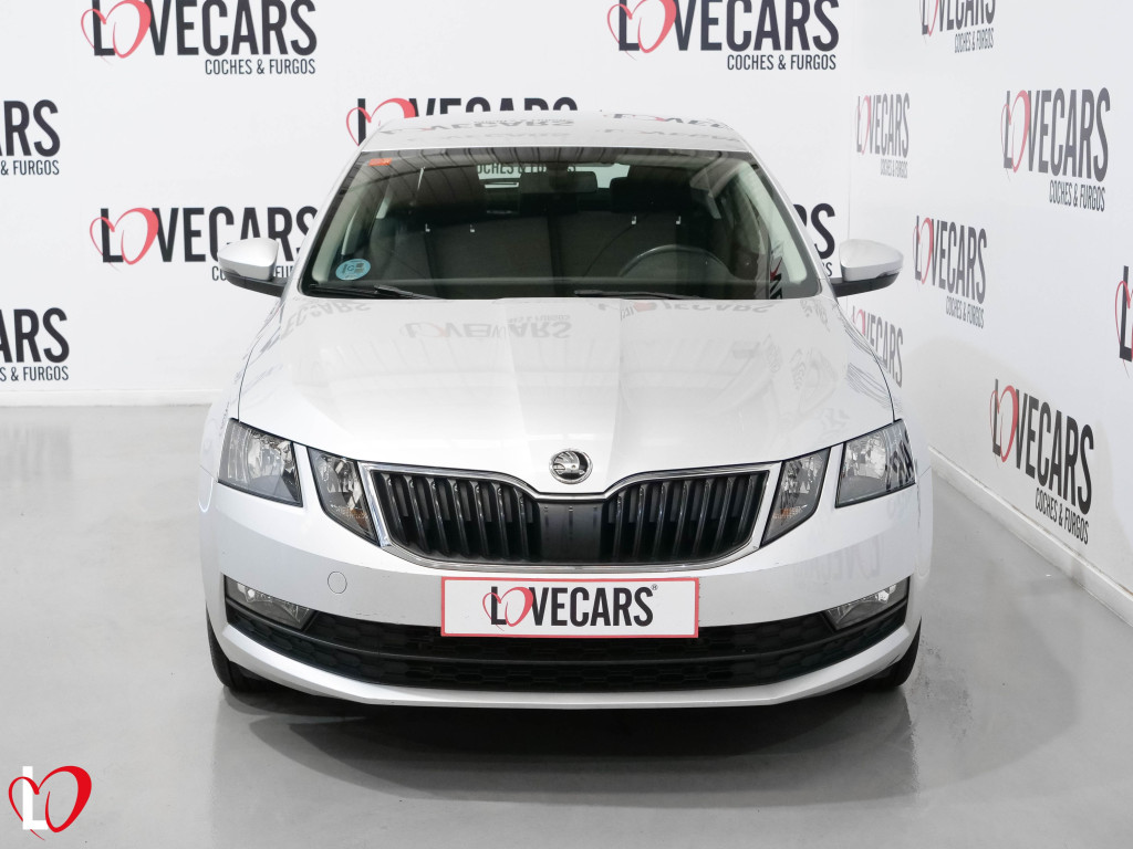 SKODA OCTAVIA 2.0 TDI CR AMBITION 6 VEL 150 de segunda mano