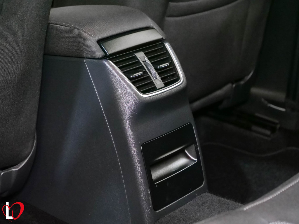 SKODA OCTAVIA 2.0 TDI CR AMBITION 6 VEL 150 de segunda mano