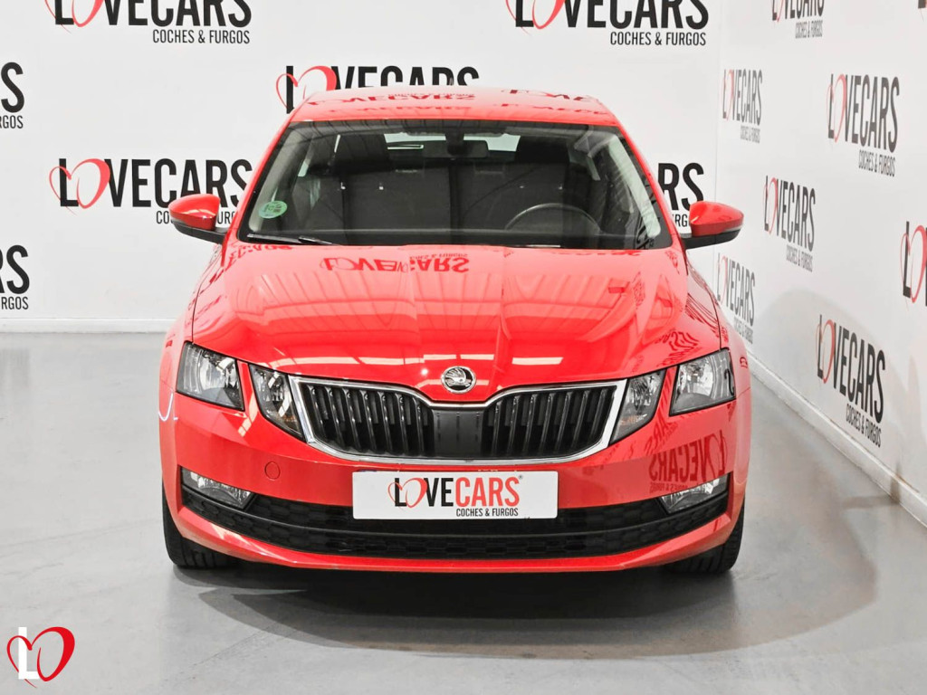 SKODA OCTAVIA 2.0 TDI CR AMBITION 6 VEL 150 de segunda mano