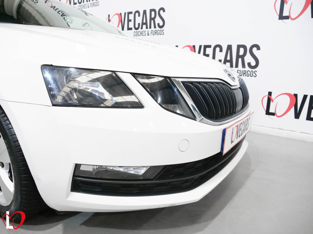 SKODA OCTAVIA 2.0 TDI DSG-7 CR AMBITION 150 de segunda mano