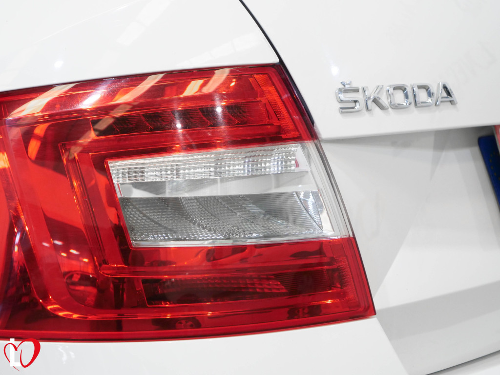SKODA OCTAVIA 2.0 TDI DSG-7 CR AMBITION 150 de segunda mano