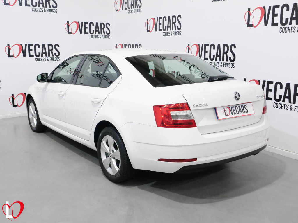 SKODA OCTAVIA 2.0 TDI DSG-7 CR AMBITION 150 de segunda mano