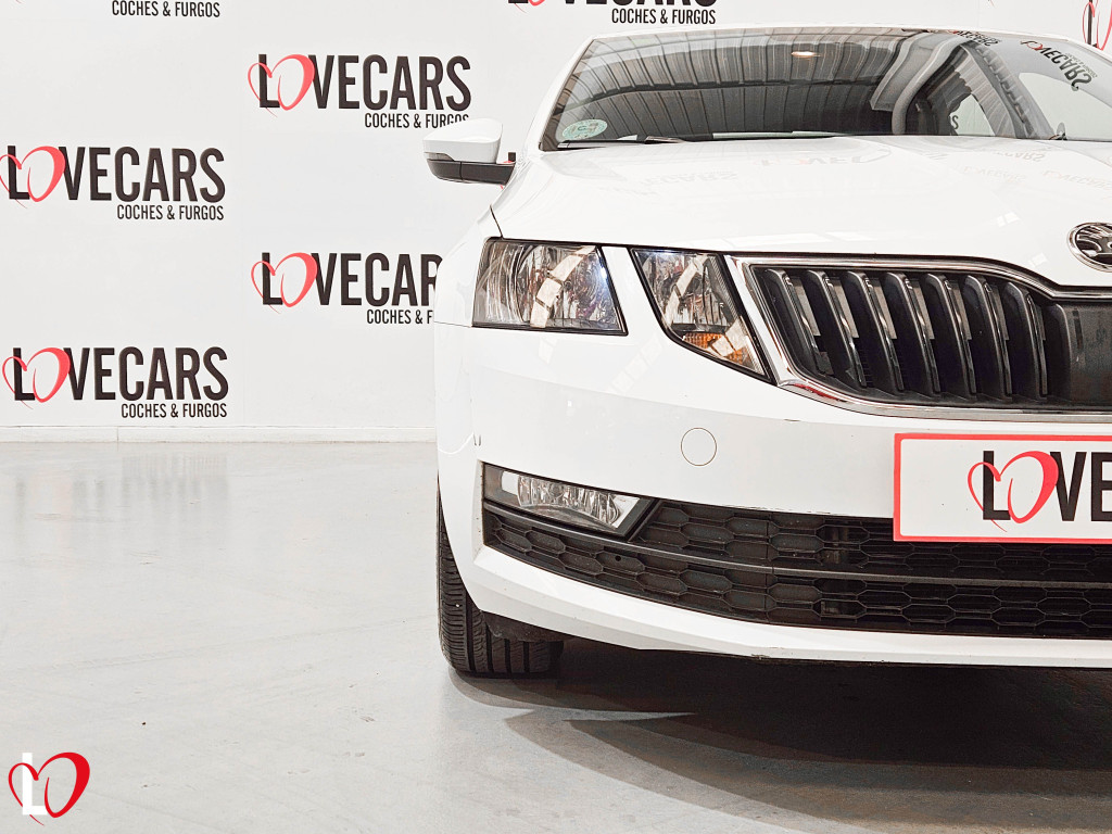 SKODA OCTAVIA 2.0 TDI DSG-7 CR AMBITION 150 de segunda mano