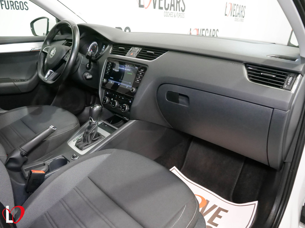 SKODA OCTAVIA 2.0 TDI DSG-7 CR AMBITION 150 de segunda mano